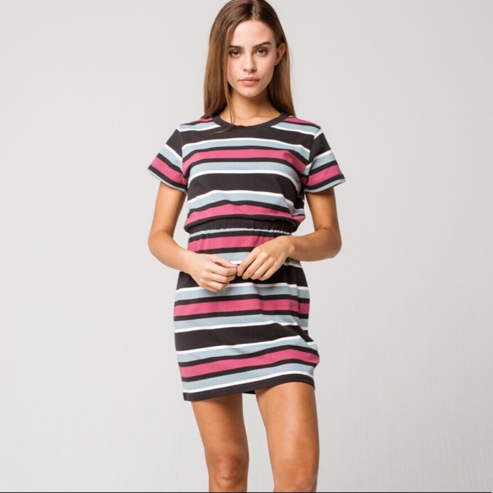 NWT RVCA Daized Mini Dress - Picture 3 of 5